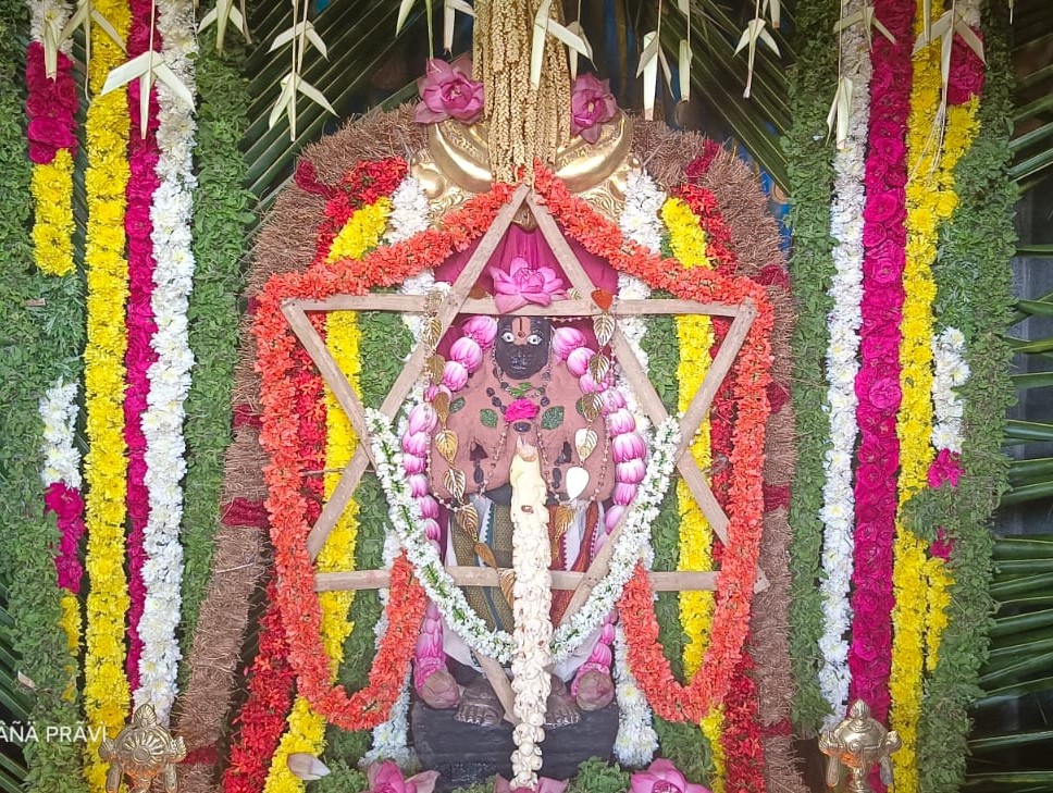 temple in devipattinam varasidhi anjaneyar temple , devipattinam temple, ramanathapuram district